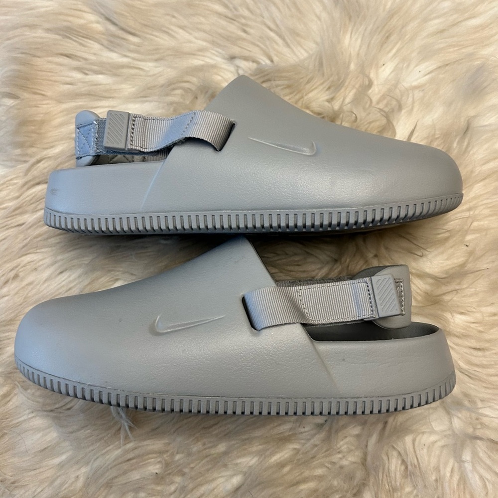 NIKE ‘Calm’ Mules In Light Smoke Grey - Picture 8 of 16